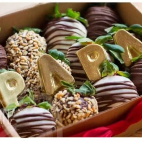 12 Chocolate-covered strawberries for Father's Edition, available for delivery in Bogotá