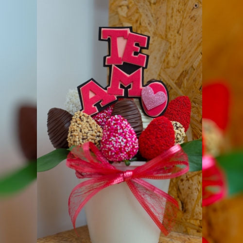 STRAWBERRIES VALENTINES SPECIAL EDITION