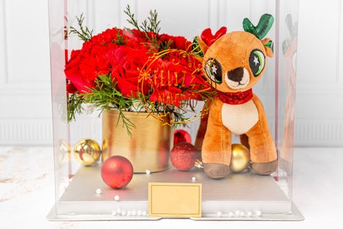 RADIANT ROSES & REINDEER DELIGHT