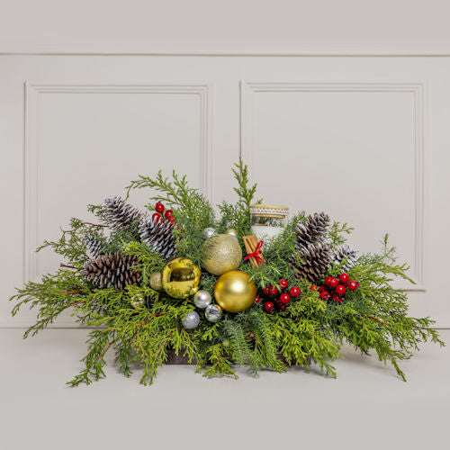 Christmas Centerpiece with Red Roses, Pine & Golden Candles – Delivery in Medellín