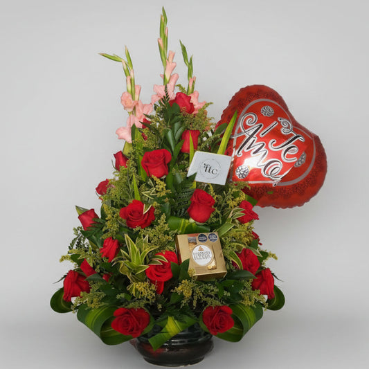 Red Roses with Heart Balloon & Ferrero – Cartagena Delivery